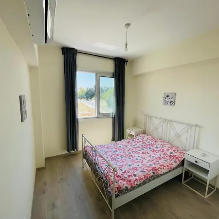 City Center Cozy Apt Paphos Exterior photo